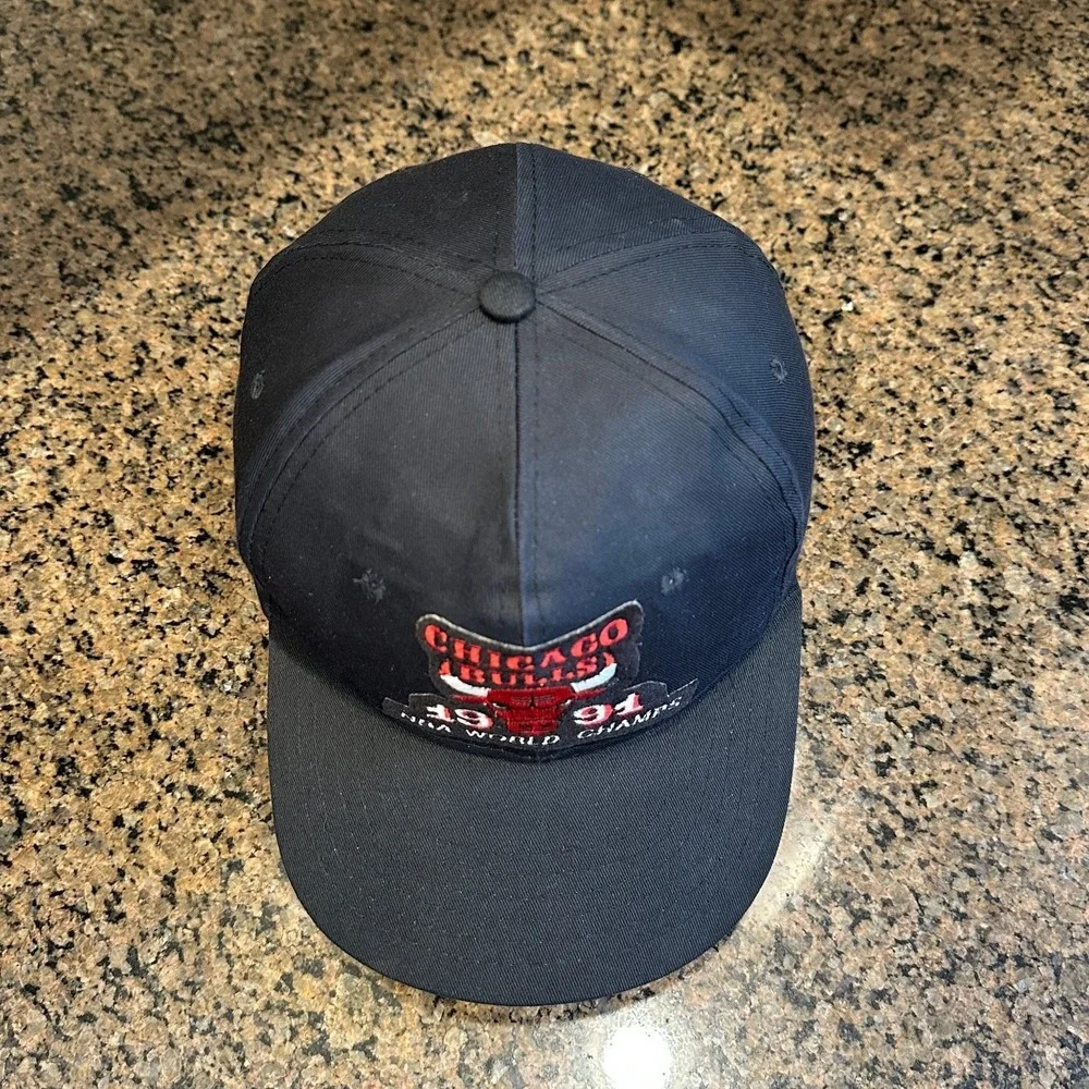 Chicago Bulls AJD 1991 NBA World Champs Vintage 90s Snapback Hat Made USA